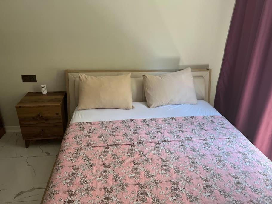 Apartment Retro 3 *