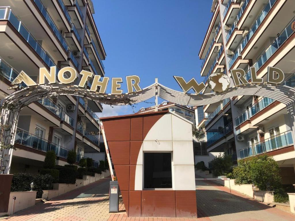 1+1 In Another World Complex Apartment *