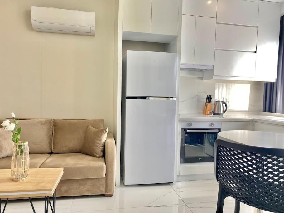 Camelia 12 1+1 On Cleopatra With Partly Seaview Appartement *