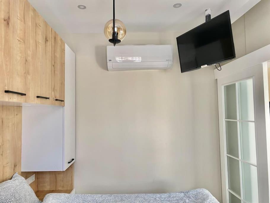 Appartement Camelia 12 1+1 On Cleopatra With Partly Seaview Alanya