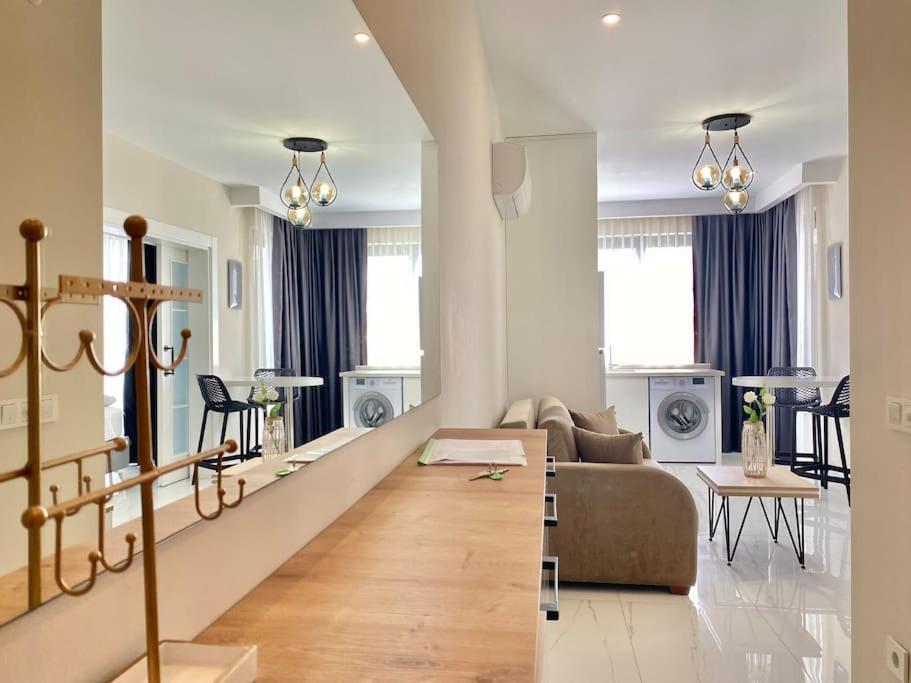 Camelia 12 1+1 On Cleopatra With Partly Seaview Appartement *