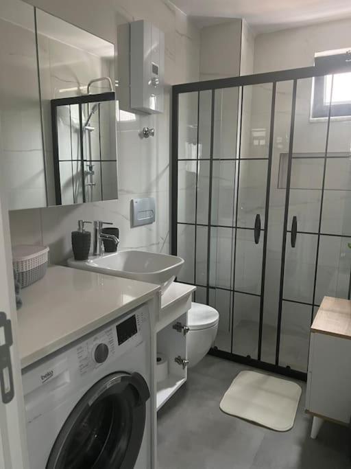 Apartment Camelia 5- Beautiful 1+1 On Cleopatra Alanya