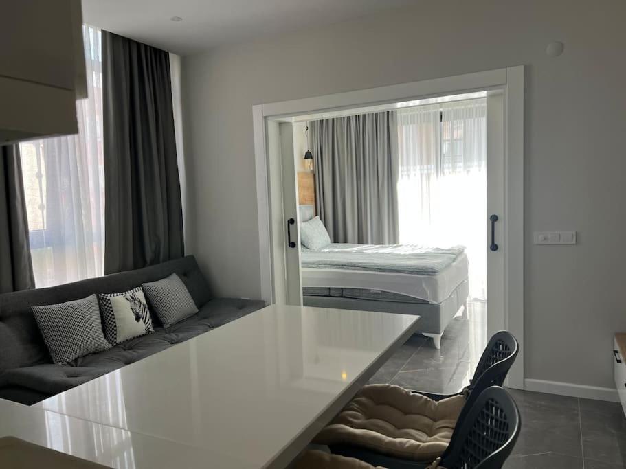 Camelia 5- Beautiful 1+1 On Cleopatra Apartment