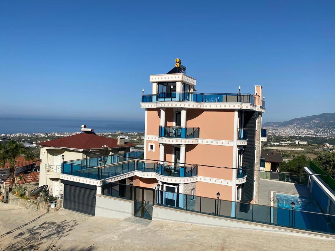 - Luxux - Rooftop - Terrasse - Whirlpool - Pool Villa *