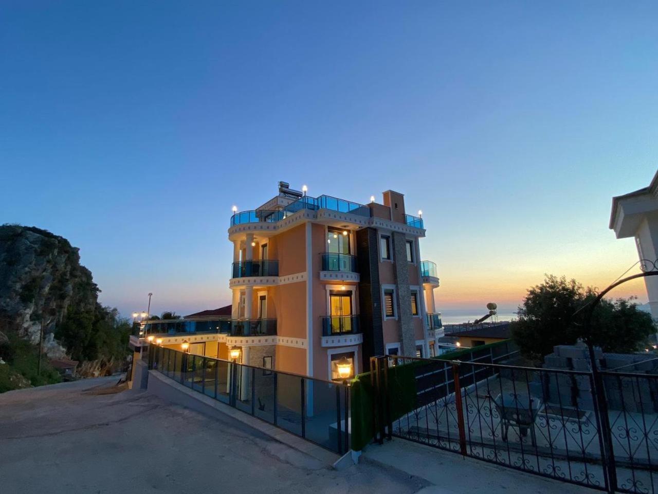 - Luxux - Rooftop - Terrasse - Whirlpool - Pool Villa Alanya