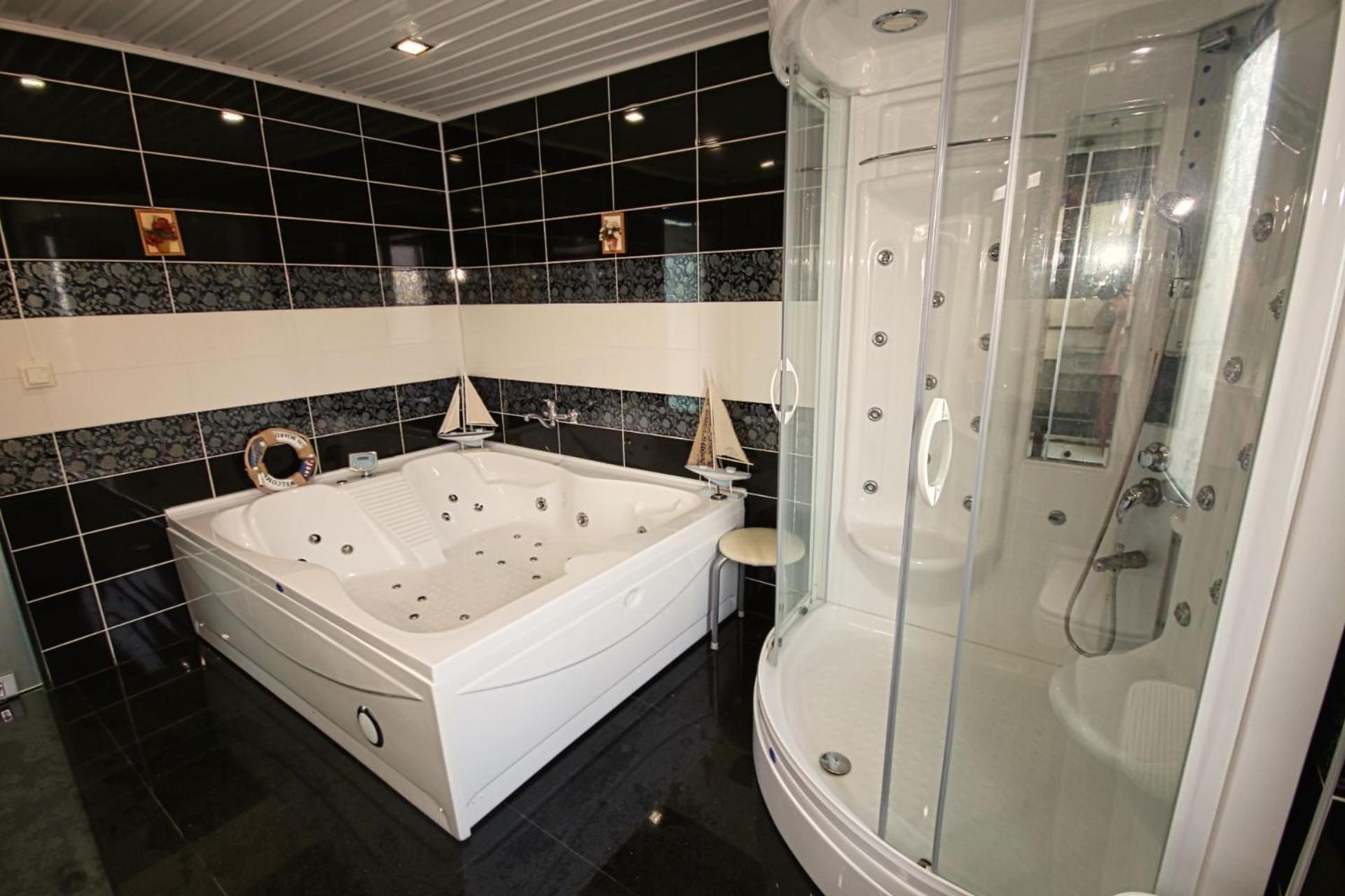 - Luxus - Pool - Whirlpool - - Kestel