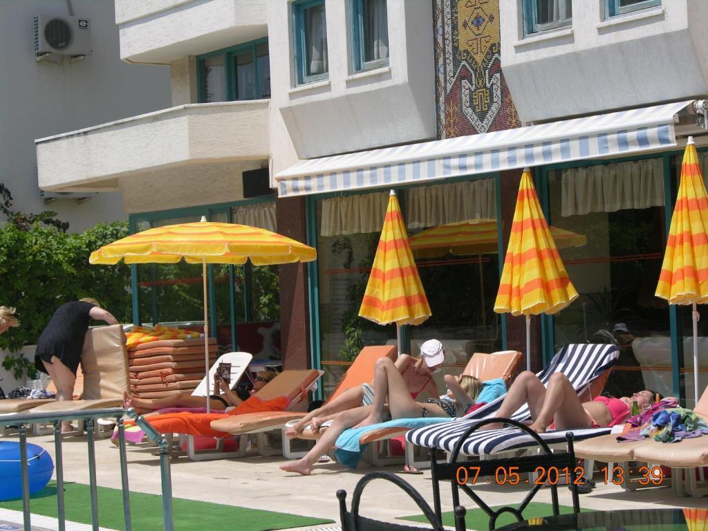 Aparthotel Lila