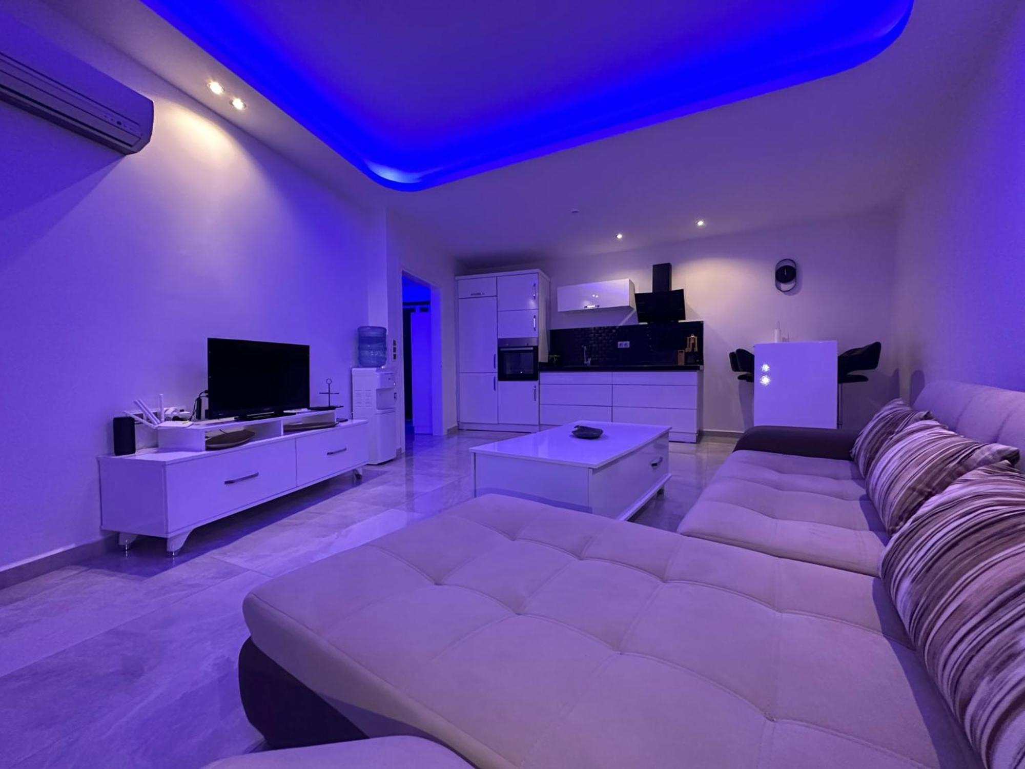 Lumos All-in In Luxury Full Facilities *