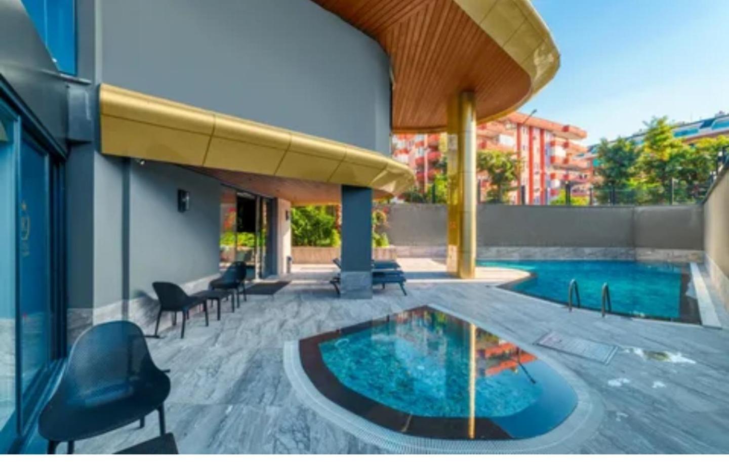 Royal Exclusive Kleopatra, * Alanya
