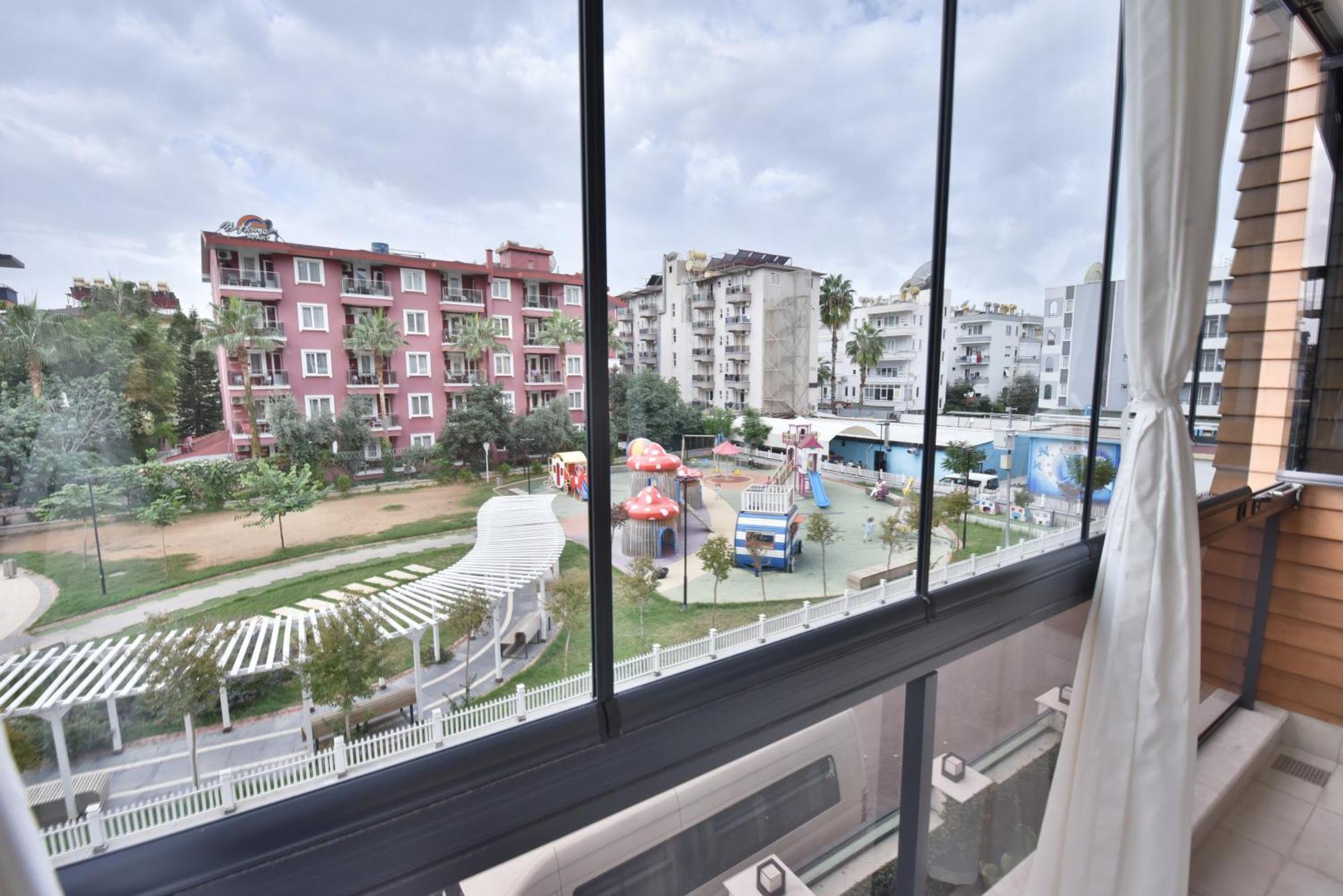 26 Cleopatra Legacy No 8 Apartment
