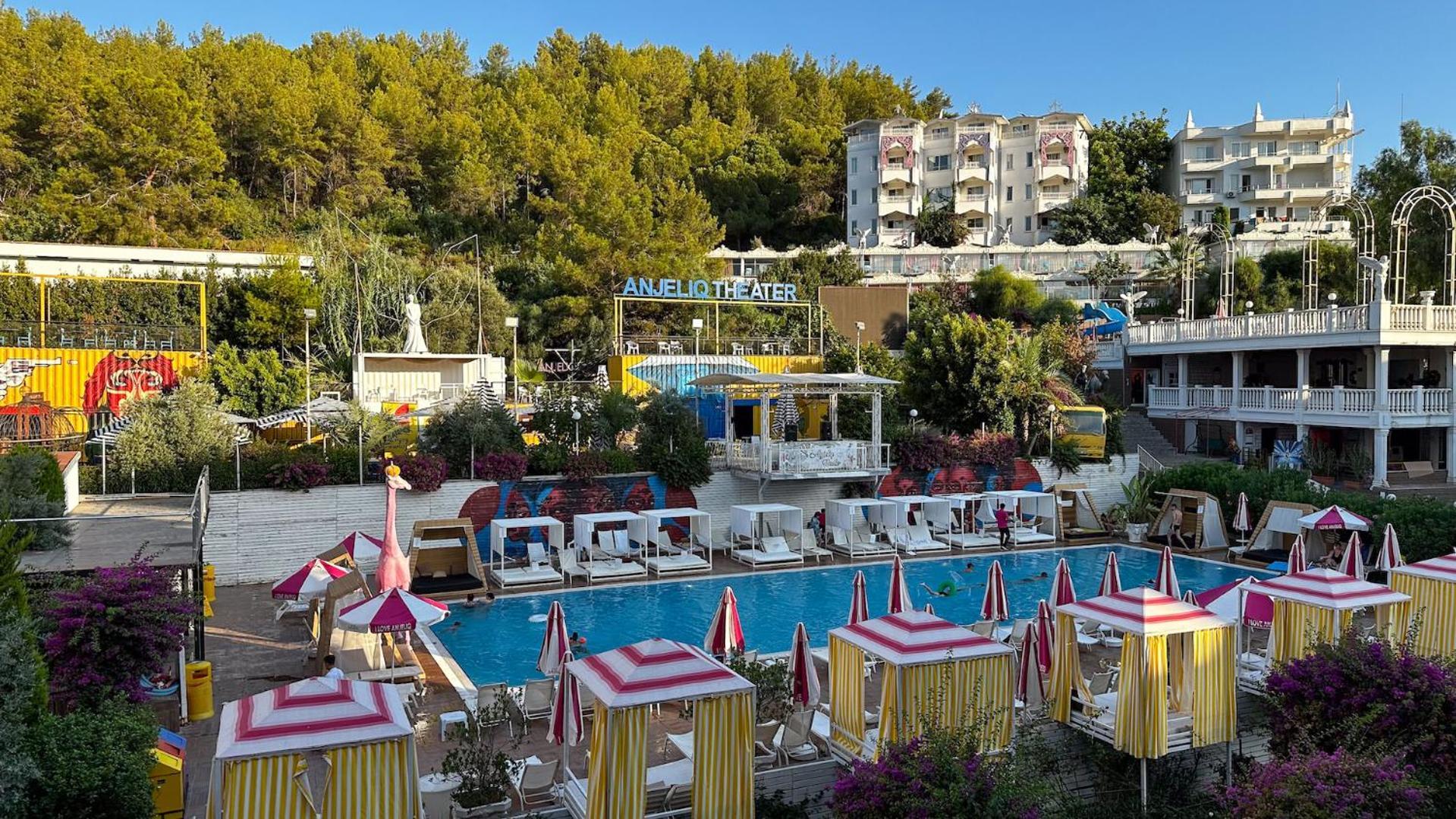 Club Anjeliq Hotel
