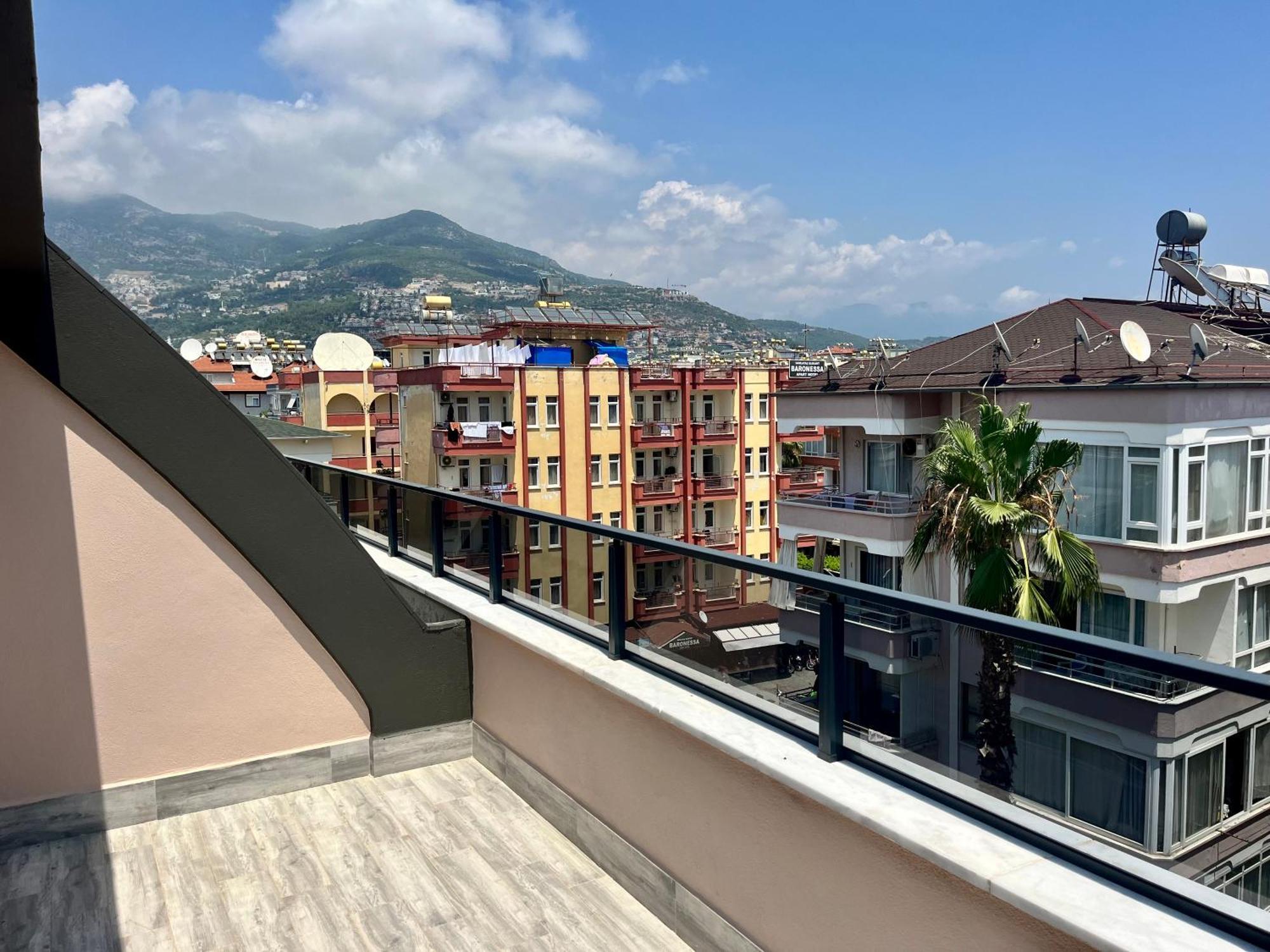 Apartment New By Cleopatra