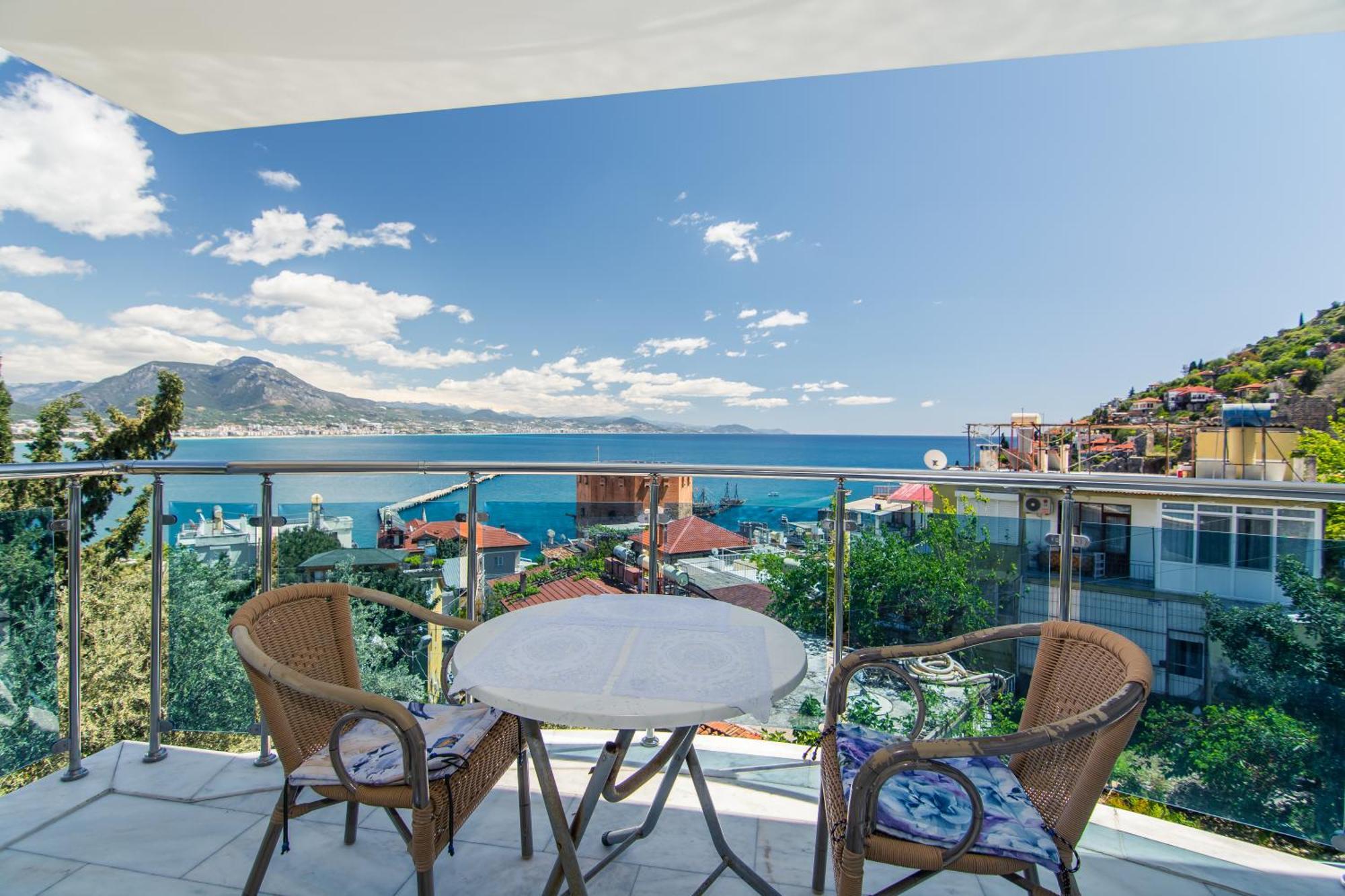 Castle - Adult Only Apartment Alanya
