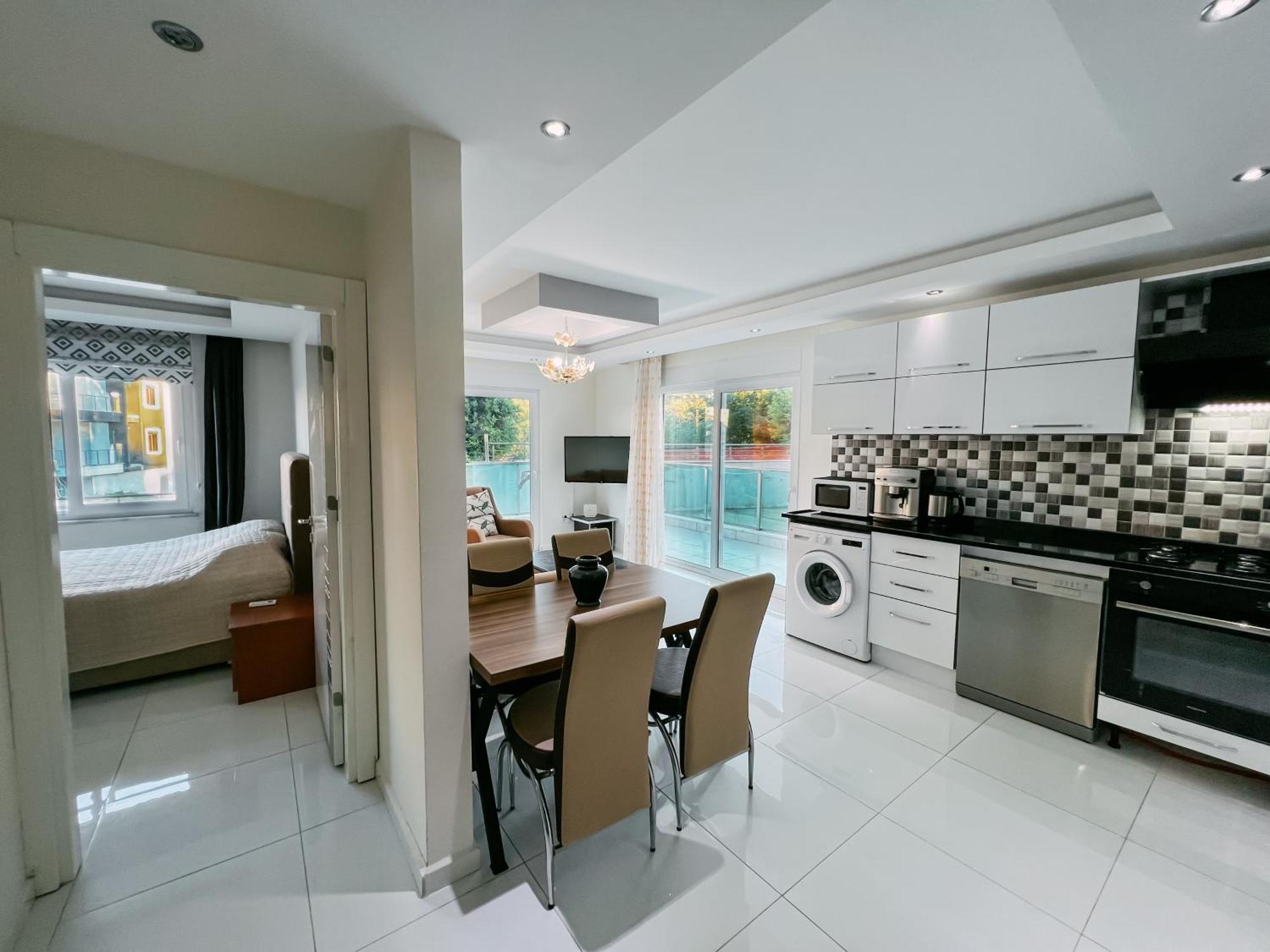 Apartment Peaceful Riverside Retreat 10-min Walk To Beach, Steps From National Park In