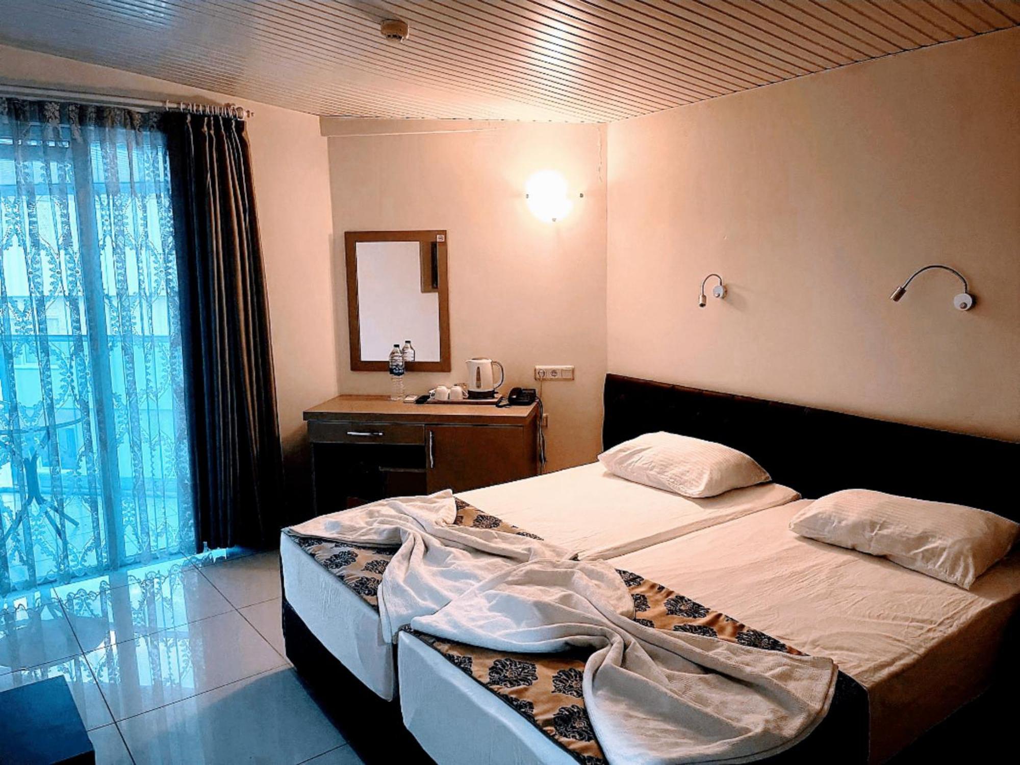 Hotel Cleopatra