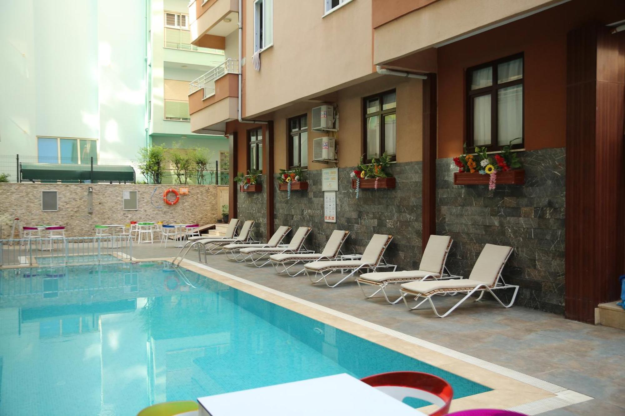 Saray Aparthotel