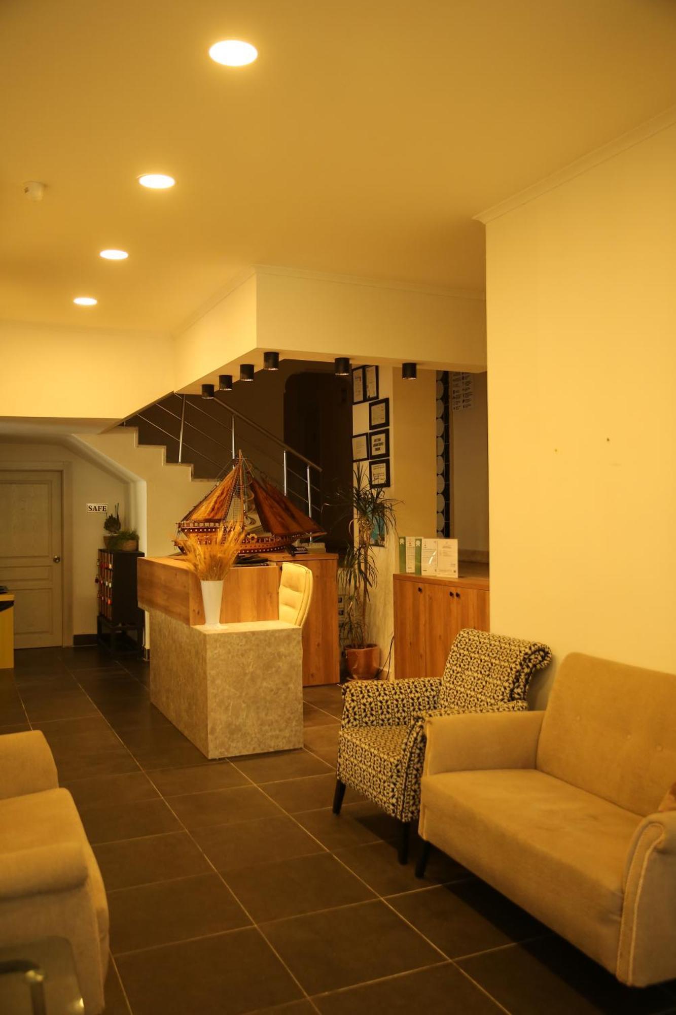 Aparthotel Saray
