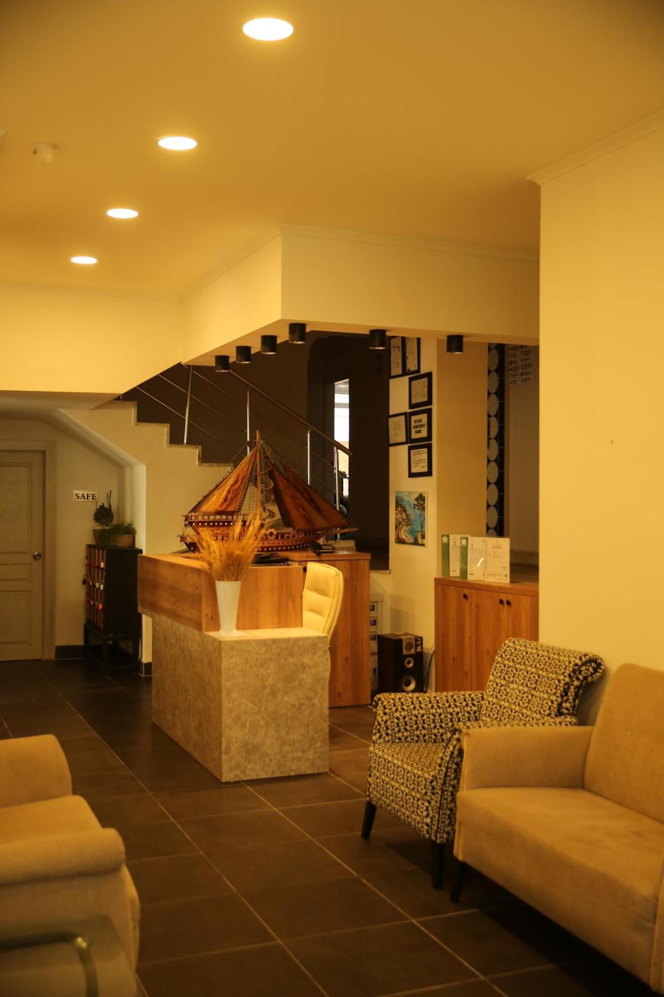 Saray Aparthotel 2*