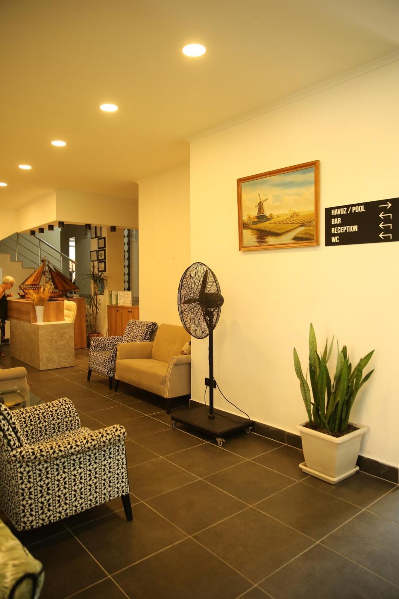 Saray Aparthotel