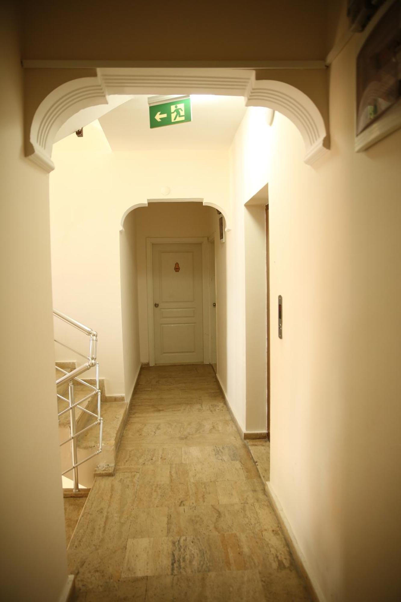 Saray Aparthotel 2*
