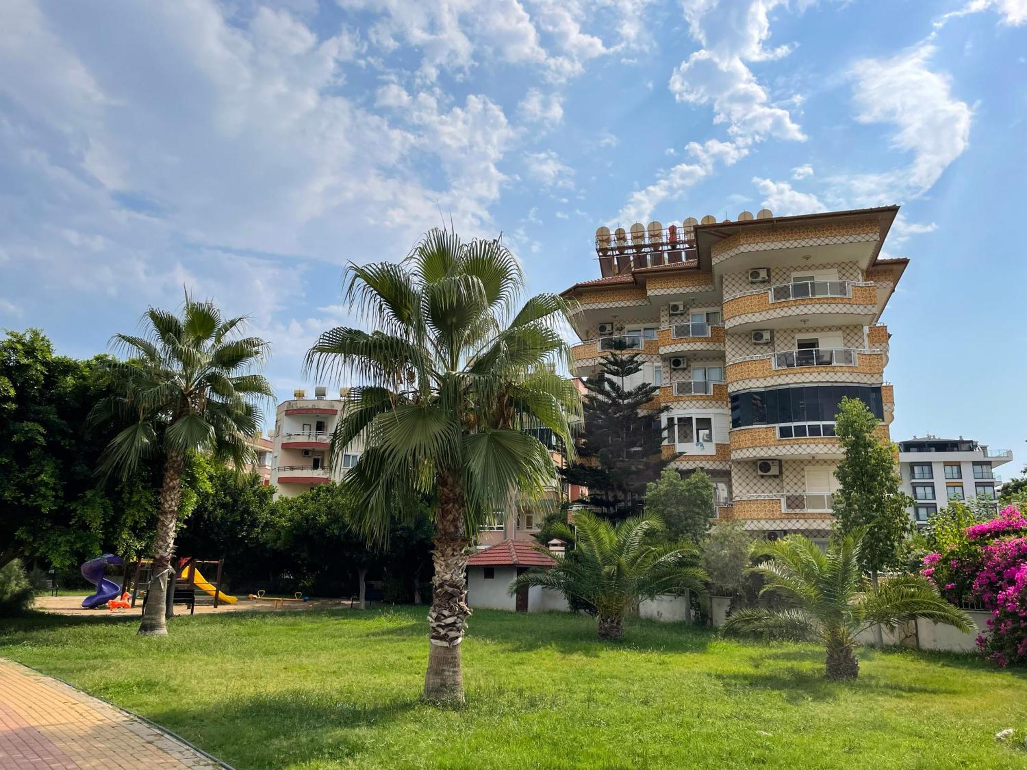 Daire Family 2bd Flat 150m To The