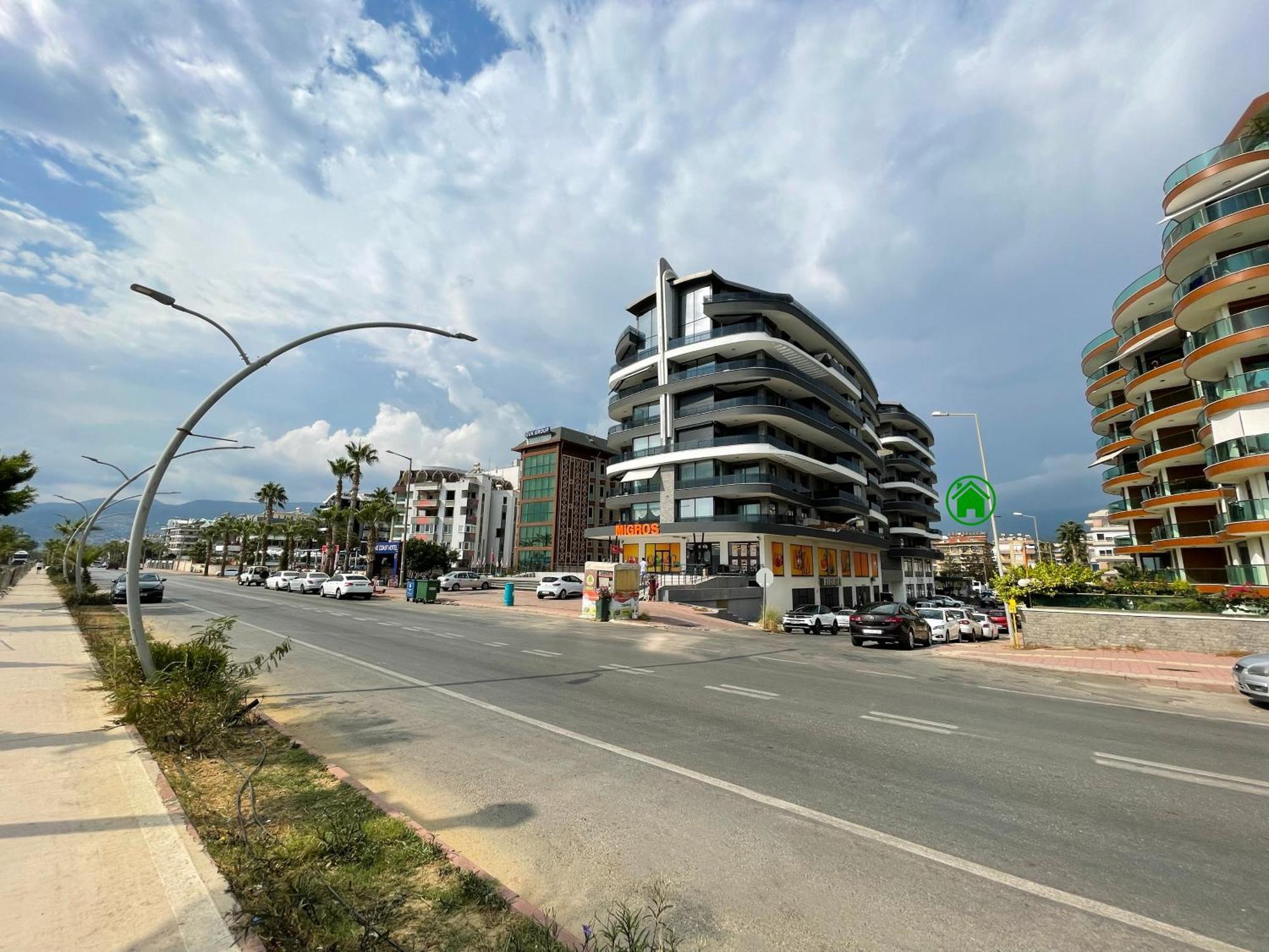 Family 2bd Flat 150m To The