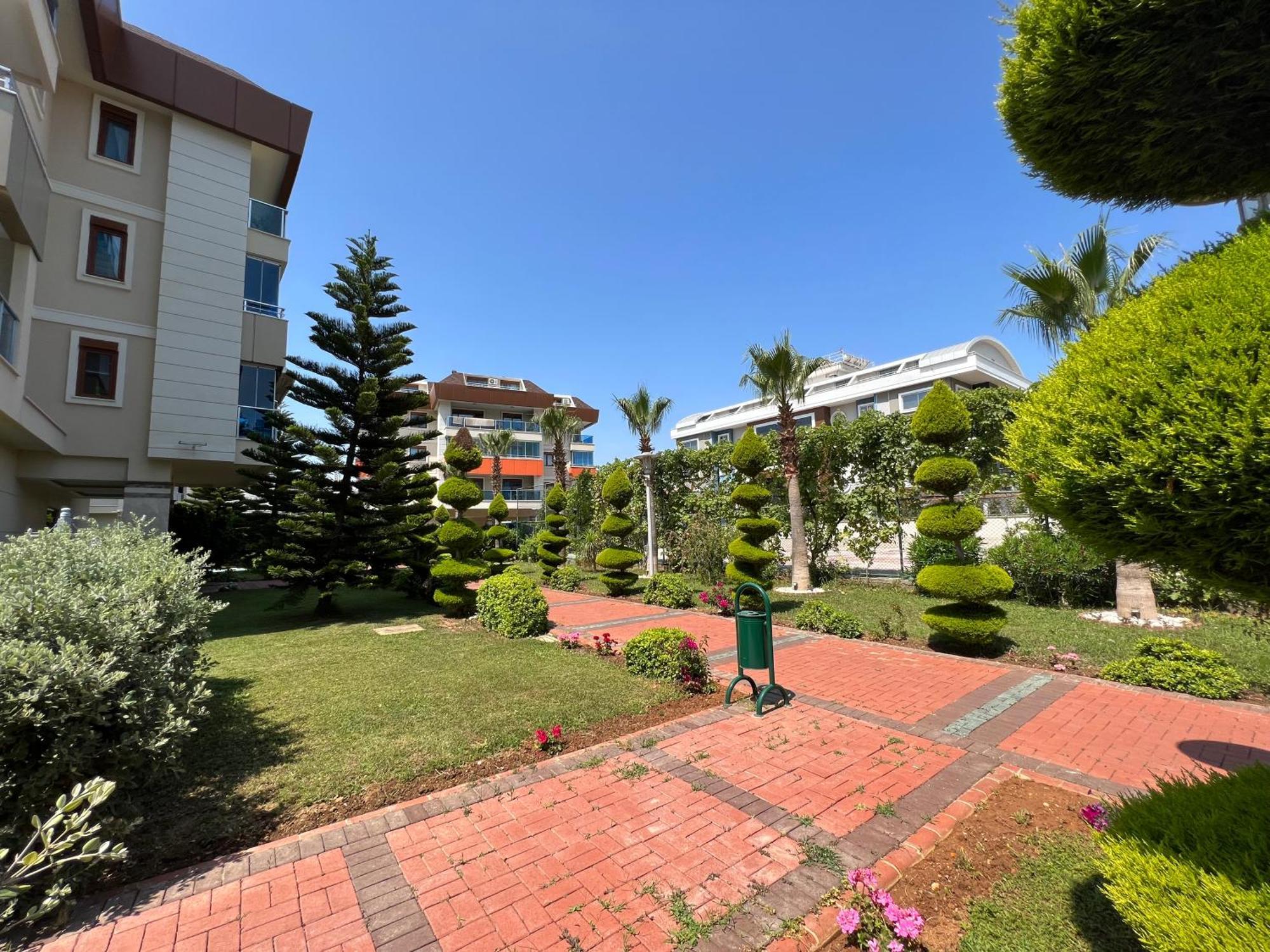 Apartamento Penthouse 4 Bedrooms, 1 Living Room, To The Sea 7 Minutes Walk Alanya