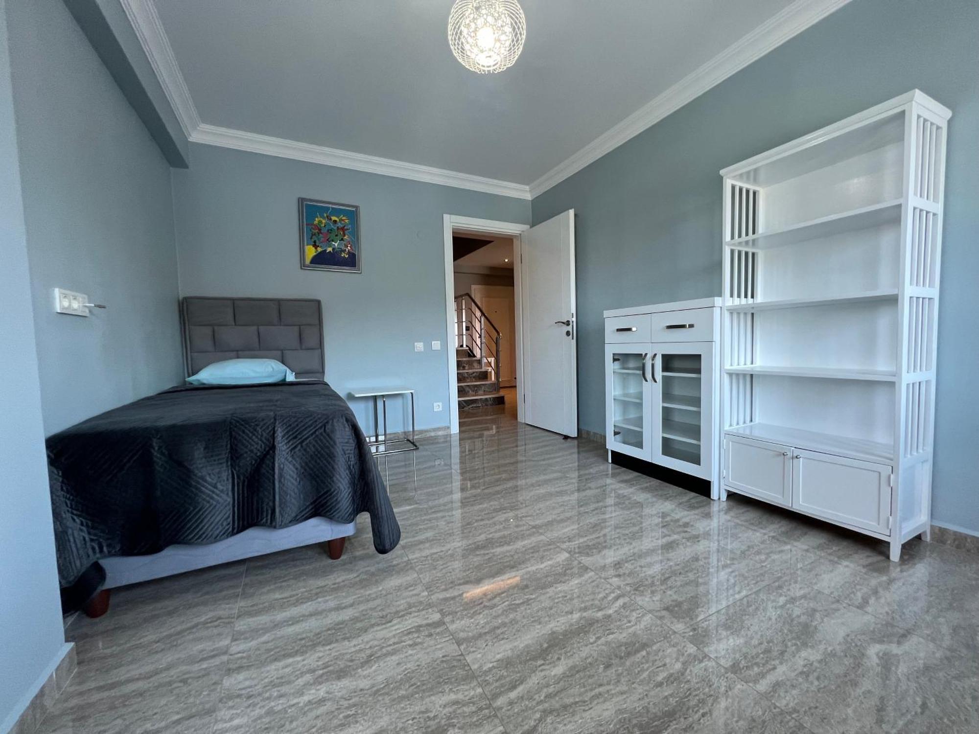 Apartamento Penthouse 4 Bedrooms, 1 Living Room, To The Sea 7 Minutes Walk *