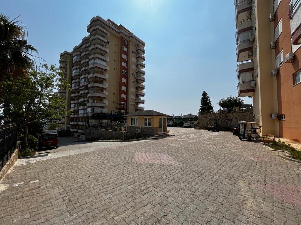Apartment Village