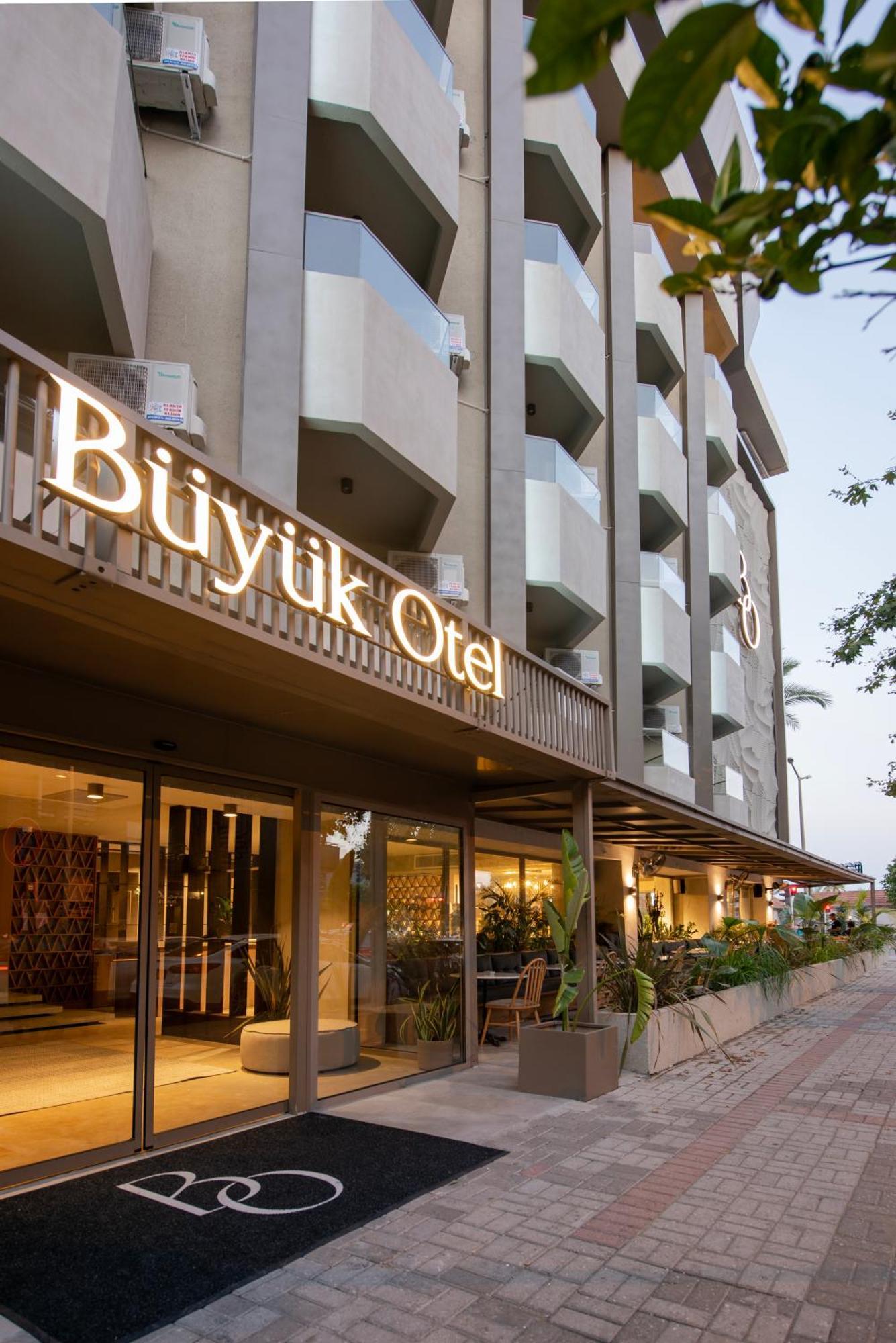 Hotel Bueyuek (adults Only)
