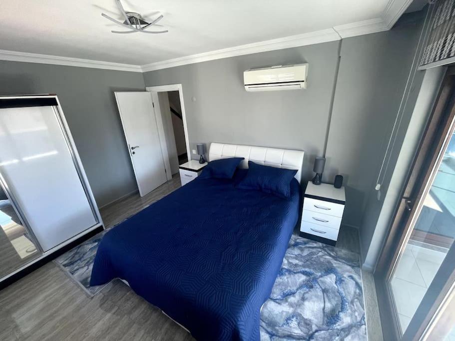 Penthouse 4 Bedrooms, 1 Living Room, To The Sea 7 Minutes Walk Alanya