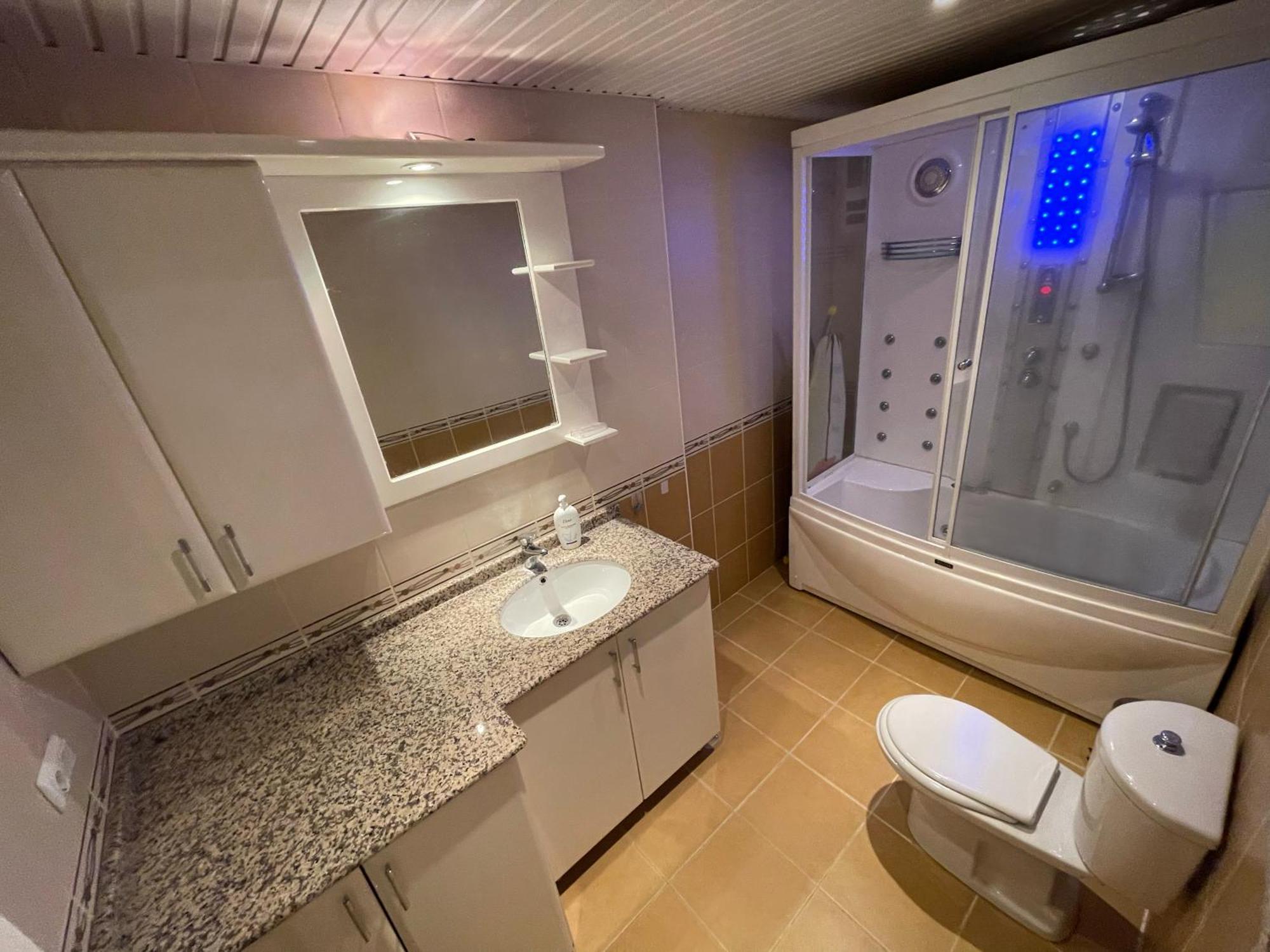 Apartment Family 2bd Flat 150m To The *
