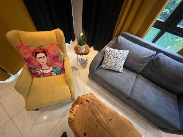 Appartement 2 *