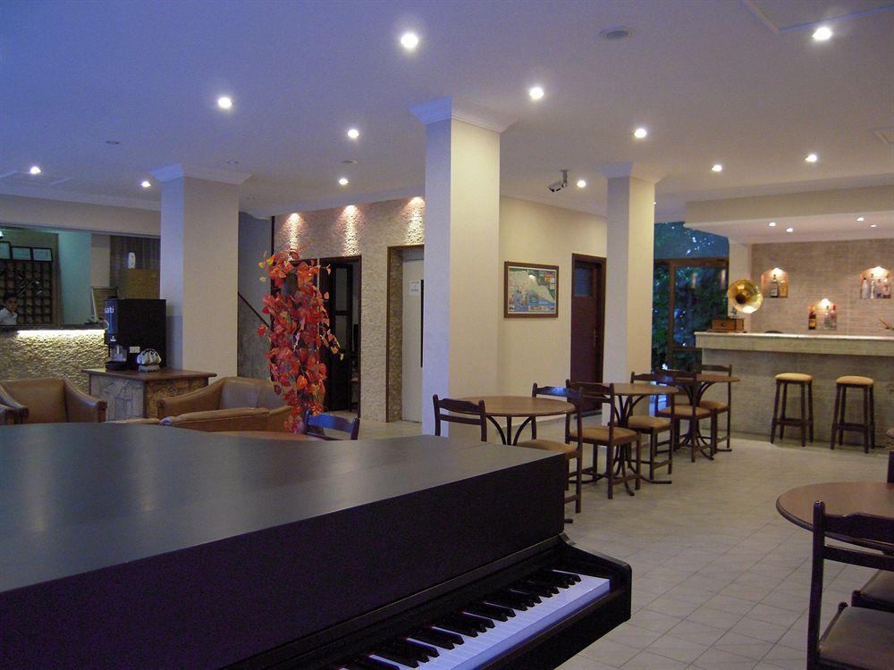 Kleopatra Carina 2* Alanya