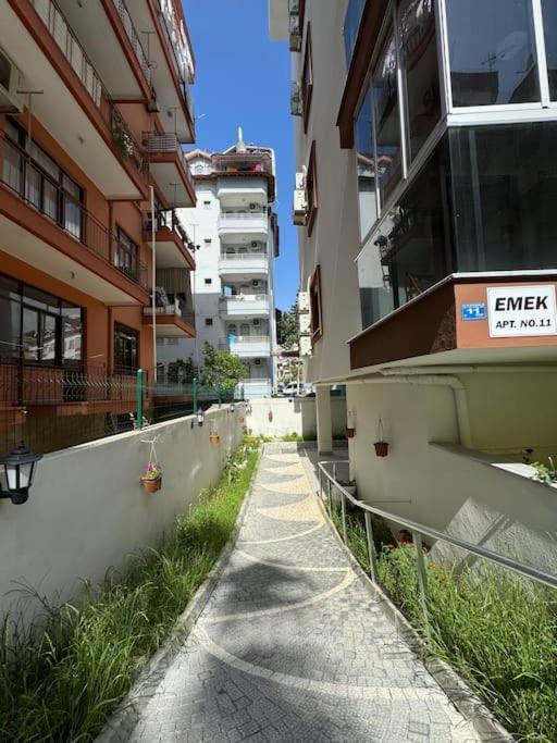 Apartment Denize Cok Yakin. Sifir Bina *