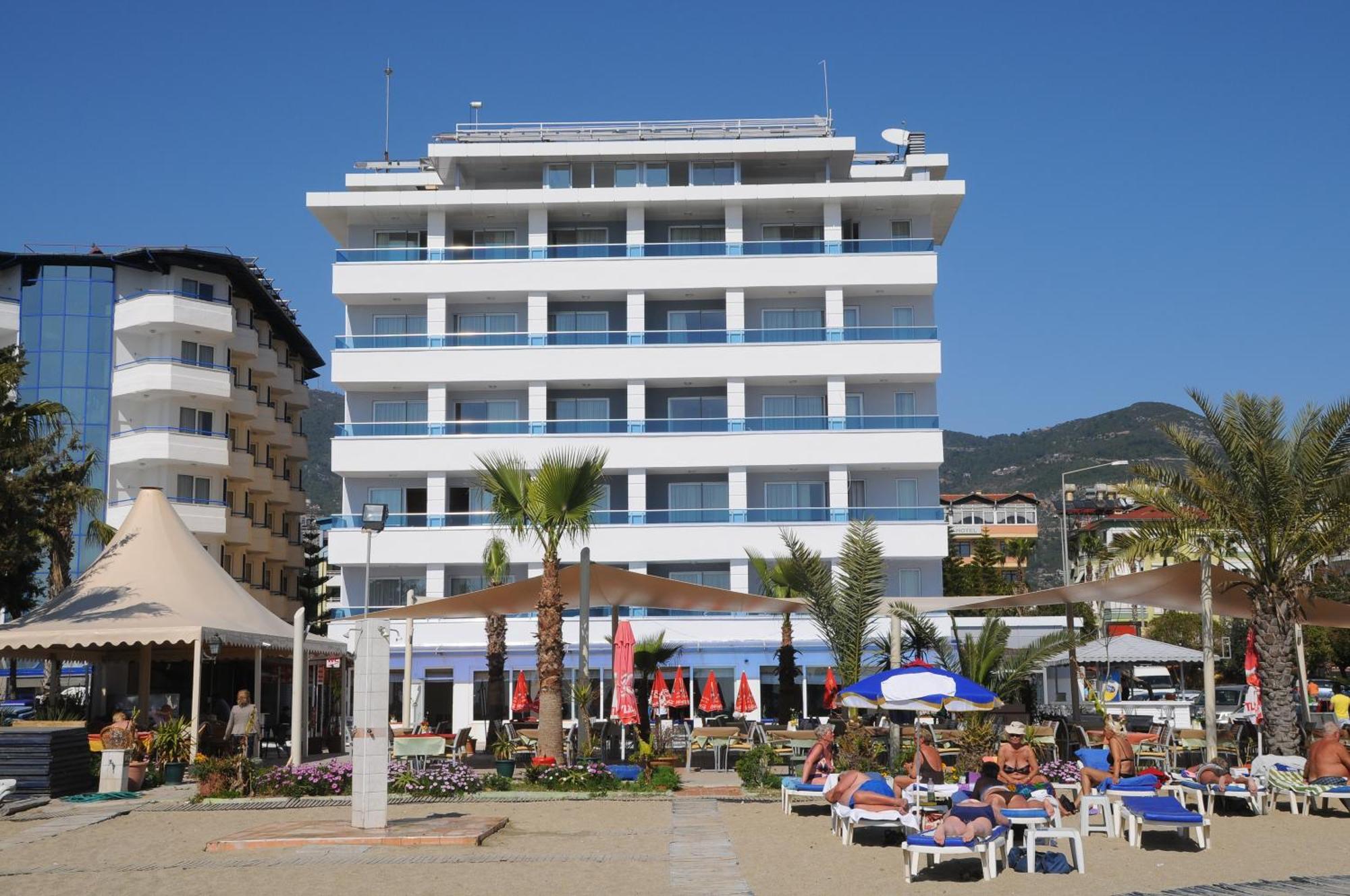 Hotel Azak 3*