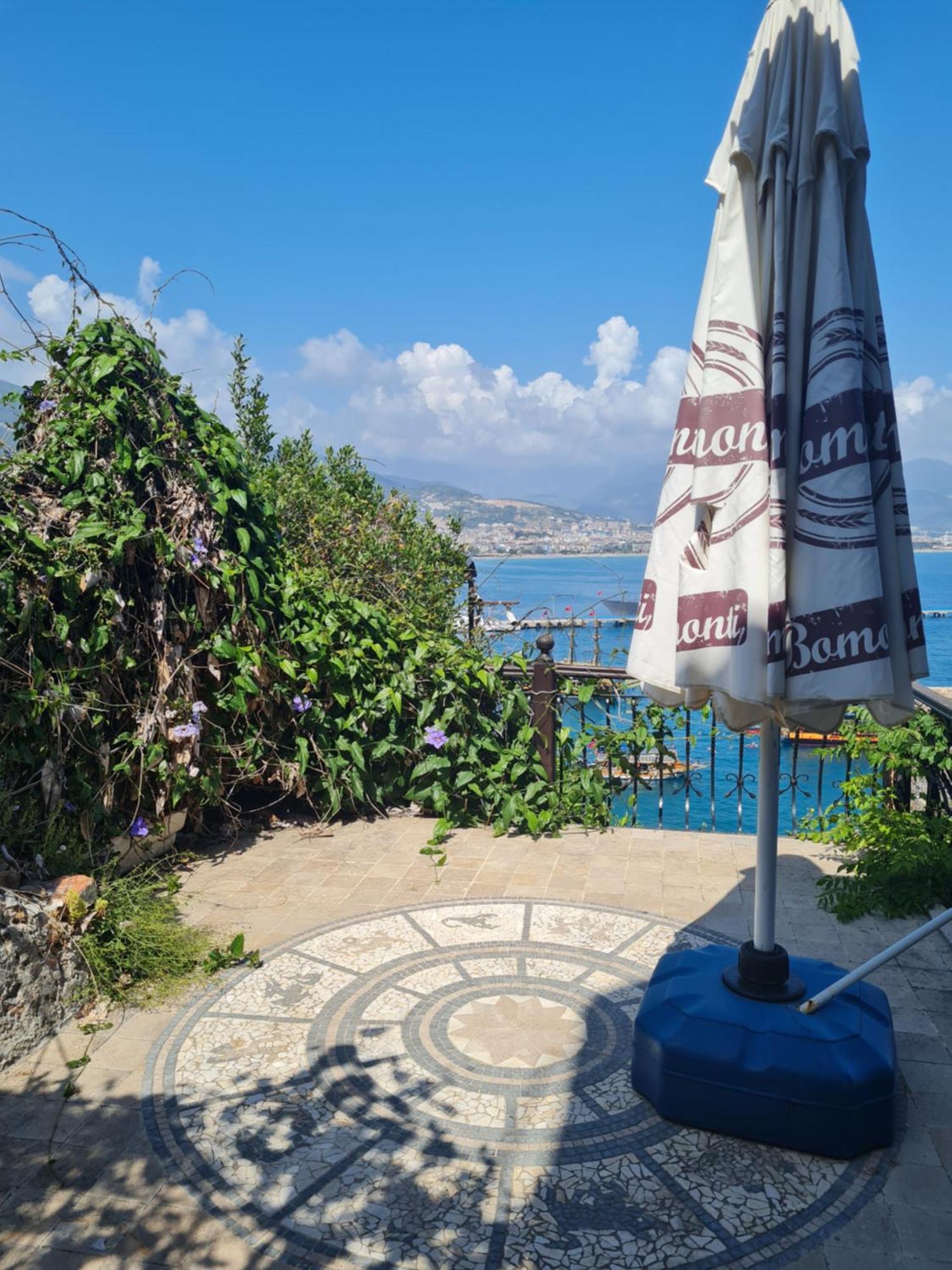 Escape To History In A Stunning Stone House With Garden And Sea View In The Heart Of