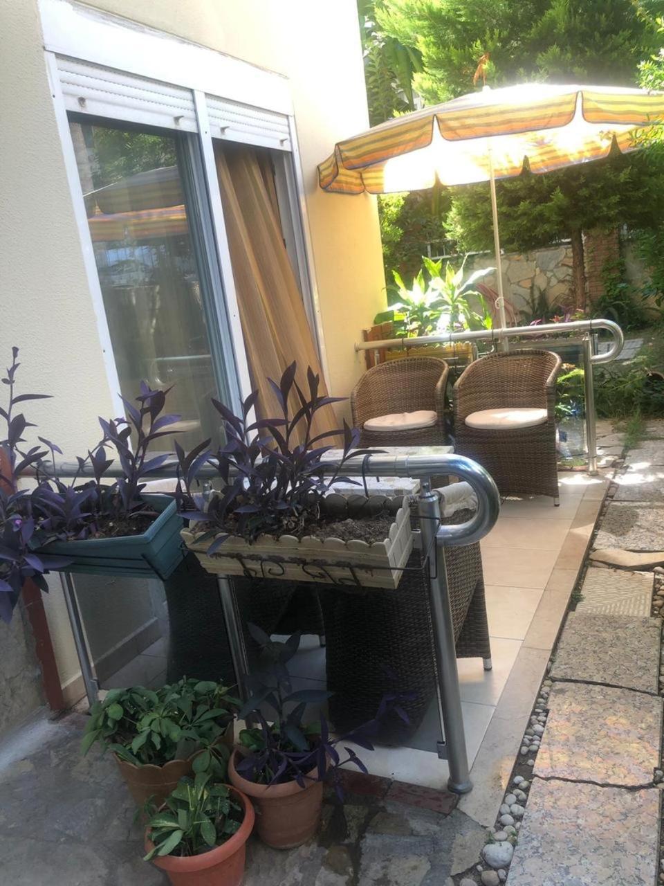 Emniyet Sokak Appartement