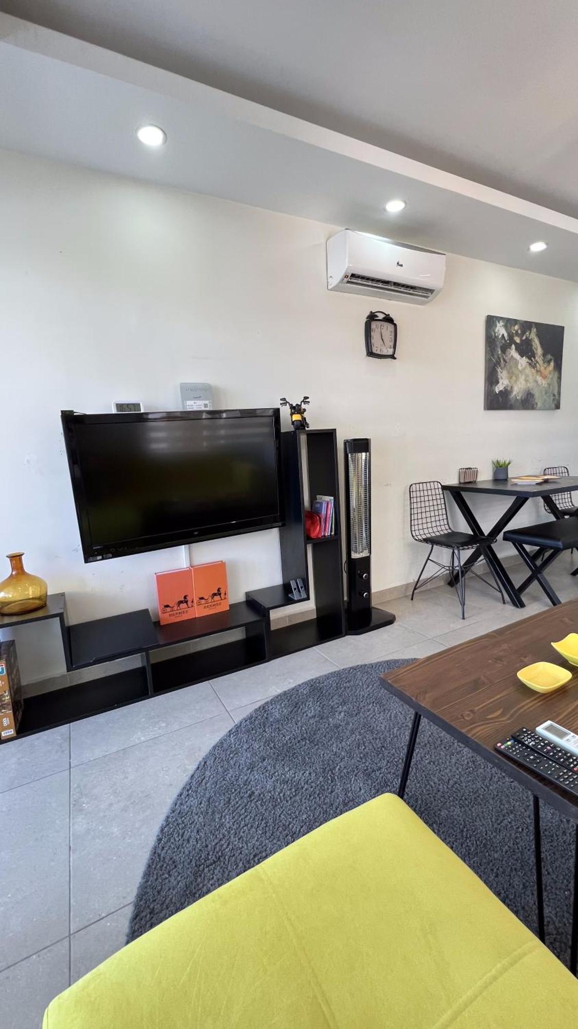 Anemon Apartment