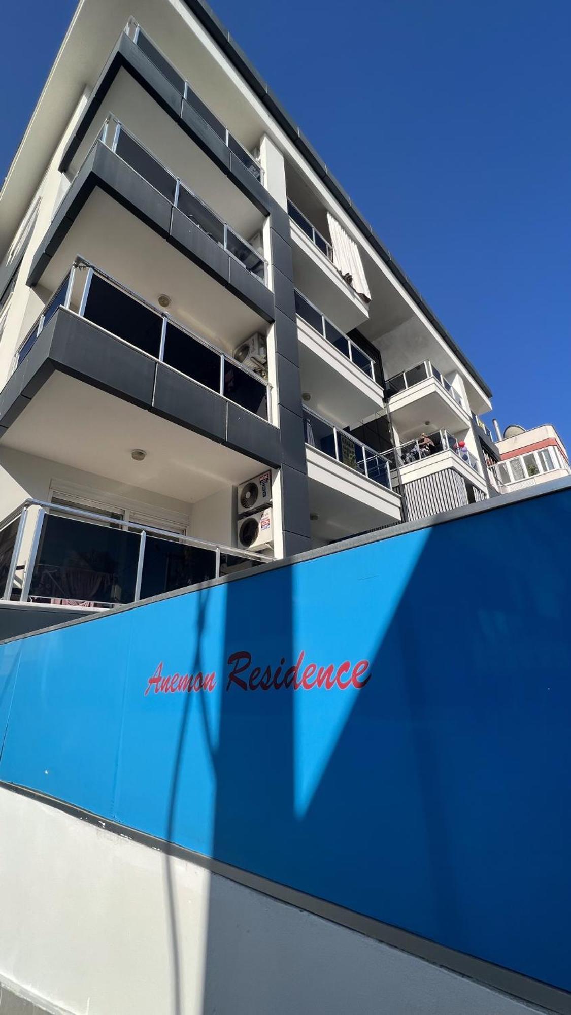 Anemon Apartment