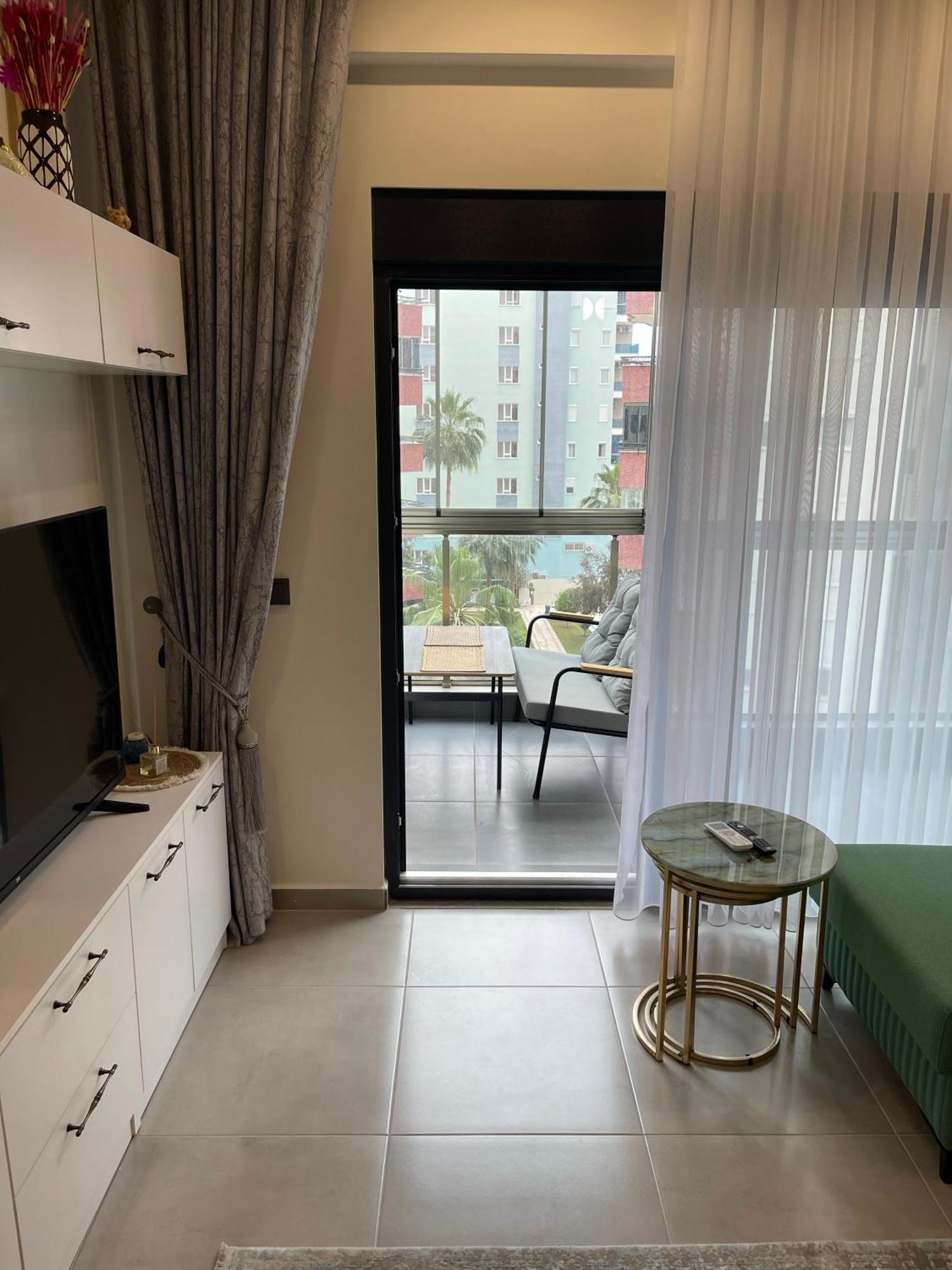 Sa Apartments! 300m To The & Yekta Mall *