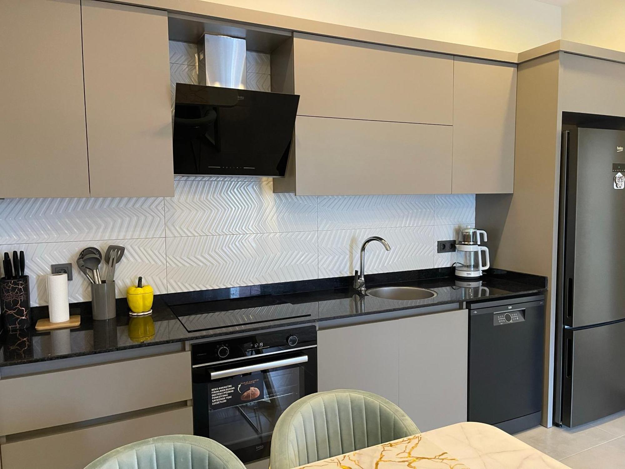 Daire Sa Apartments! 300m To The & Yekta Mall