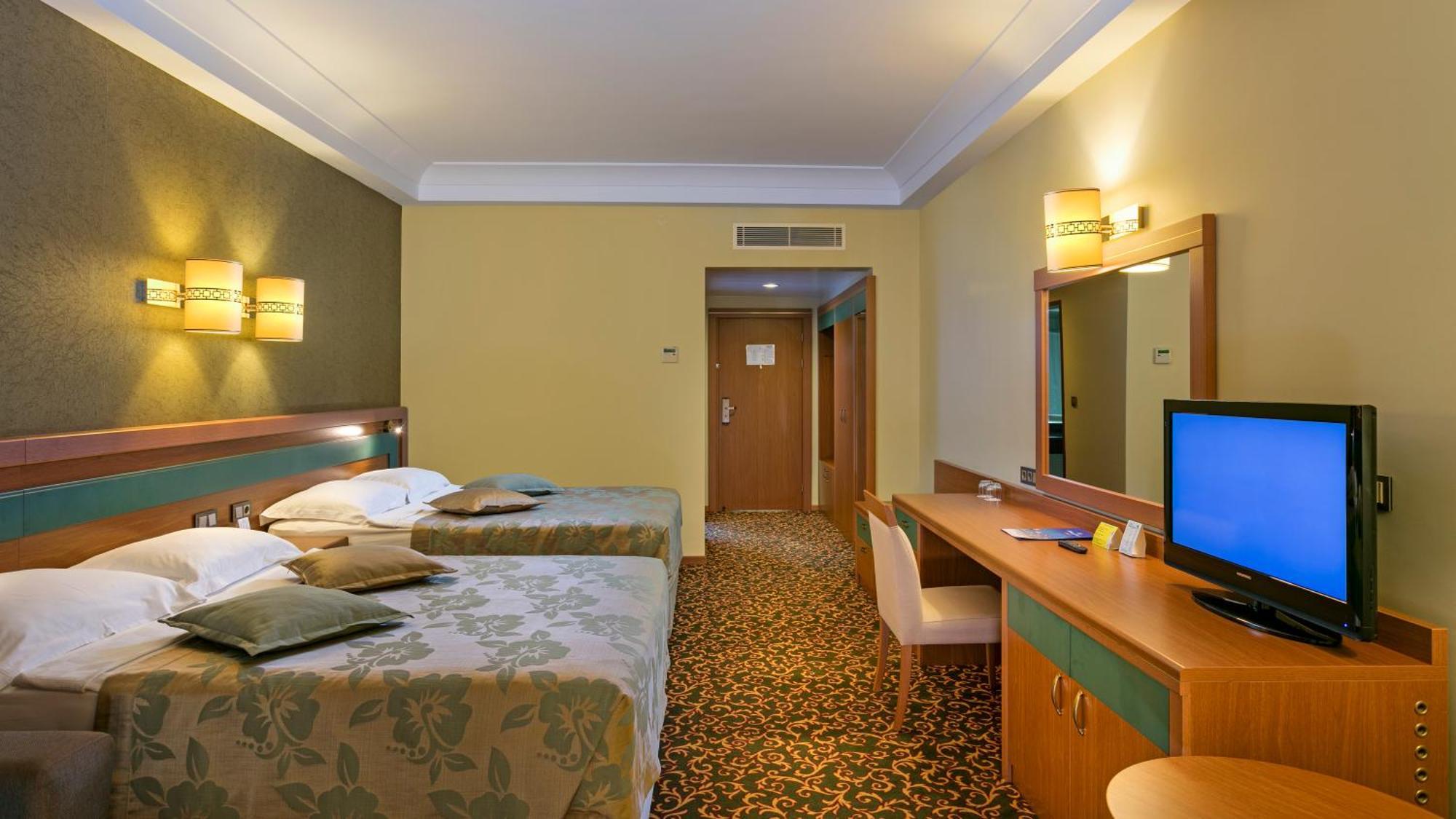 Hotel Oezkaymak Select *