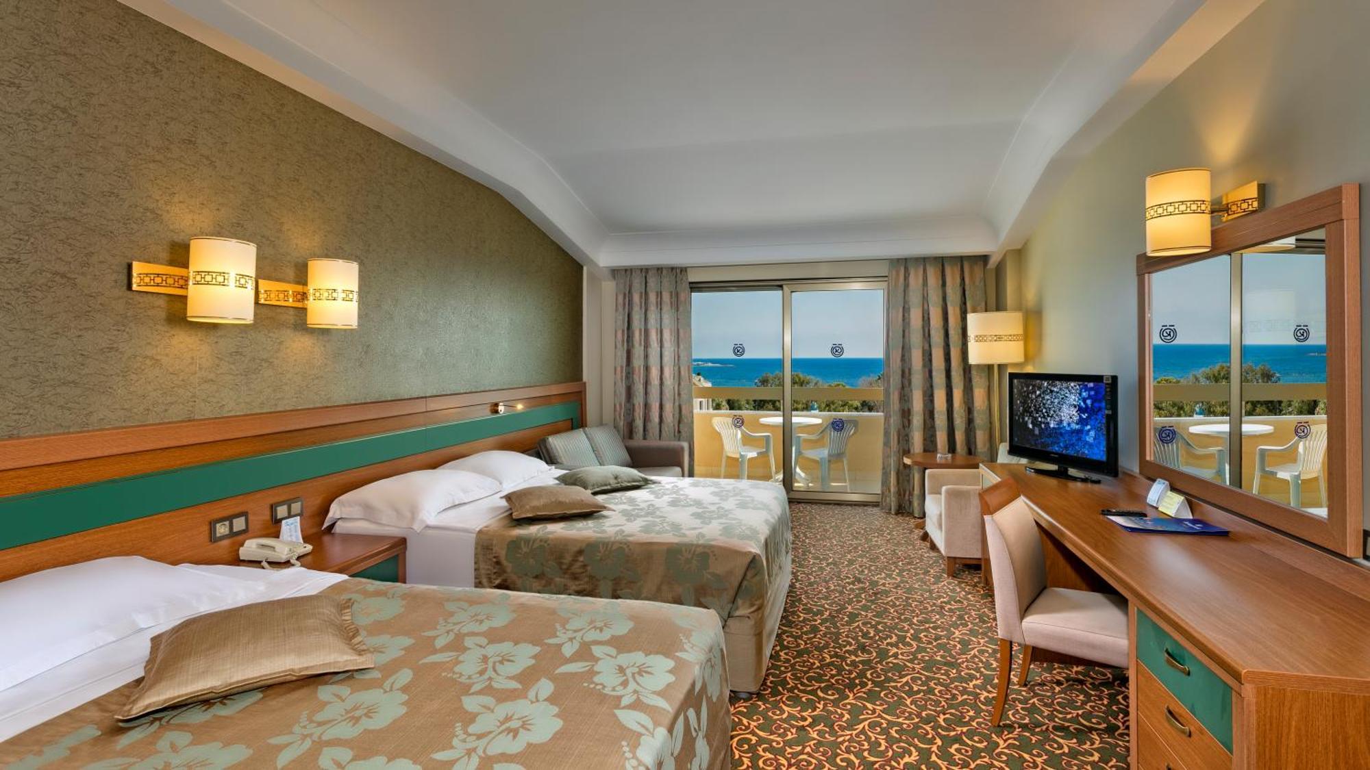 Oezkaymak Select Hotel *