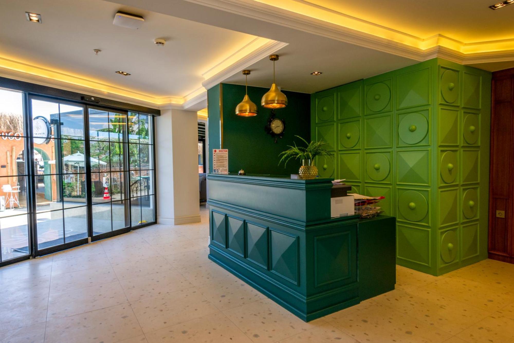Hotel Demanor Adult Only