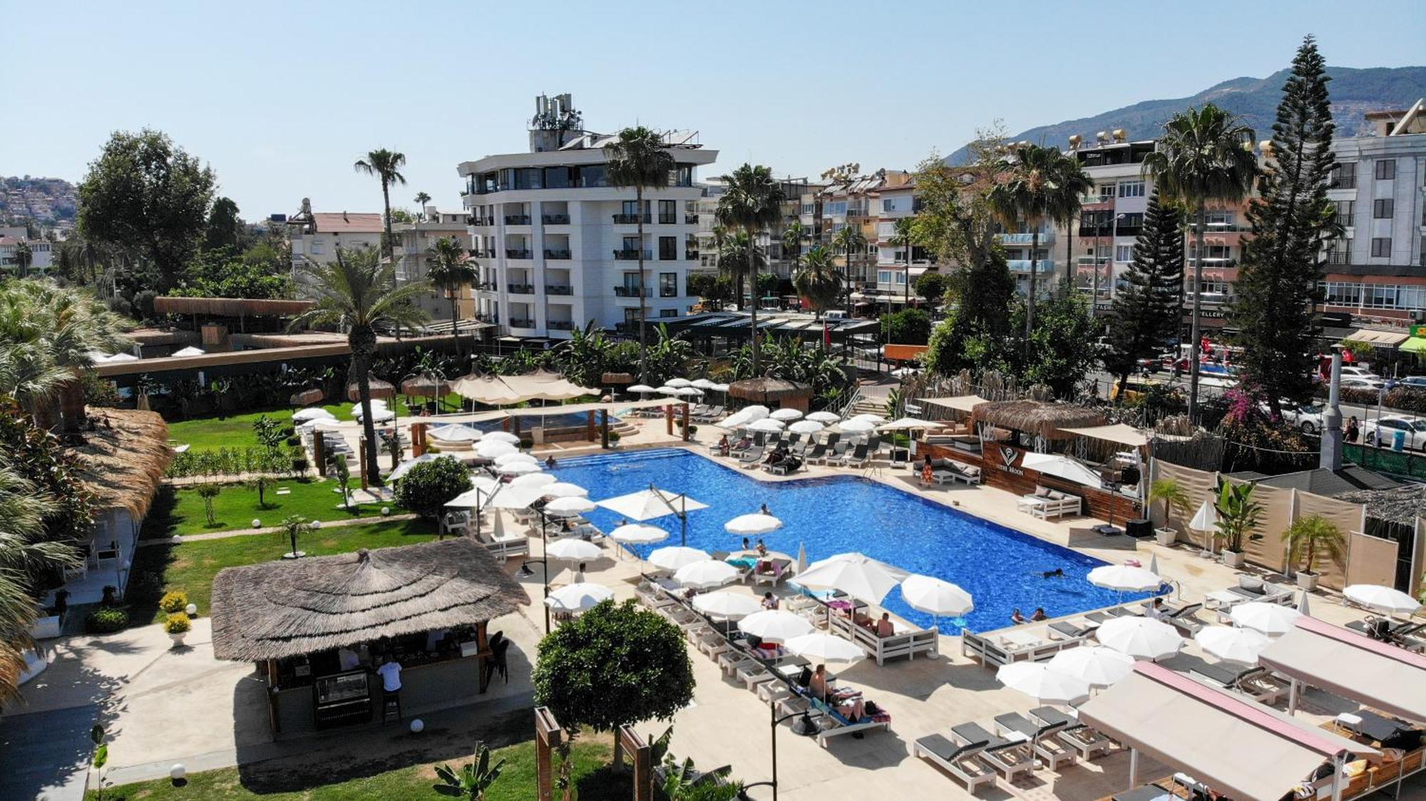 Hotel Demanor Adult Only *