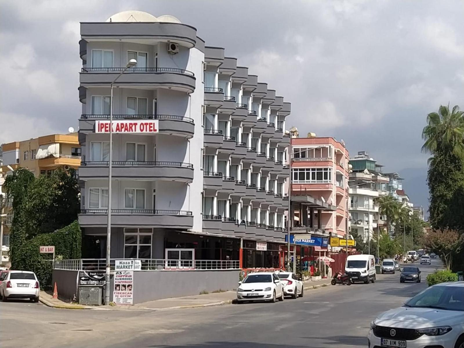 Ipek *