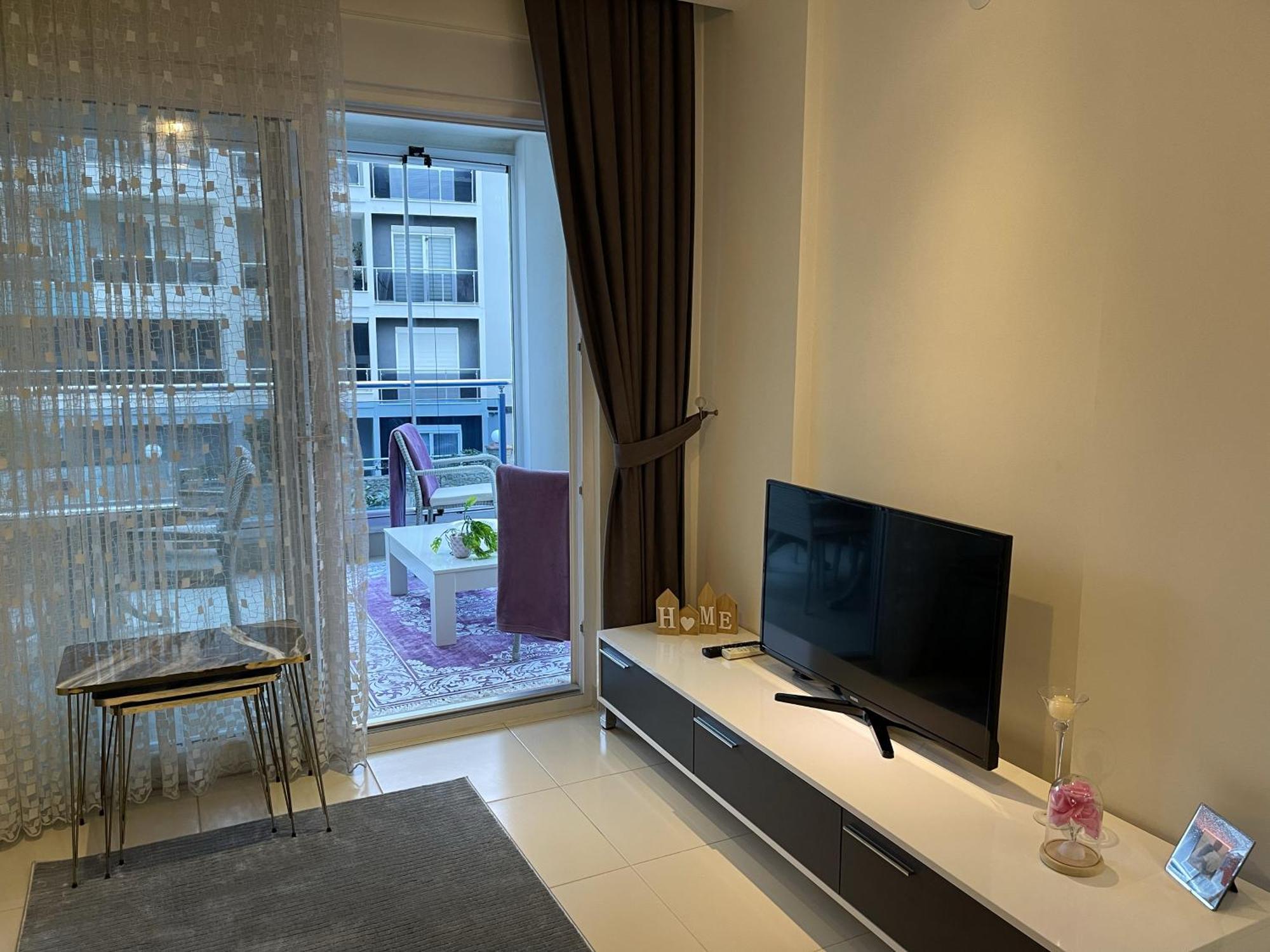 Sa Apartments! 300m To The Daire *