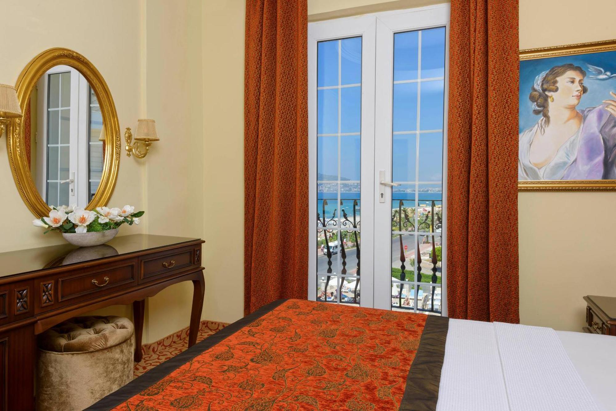 Antique Palace Museum (adults Only) Hotel