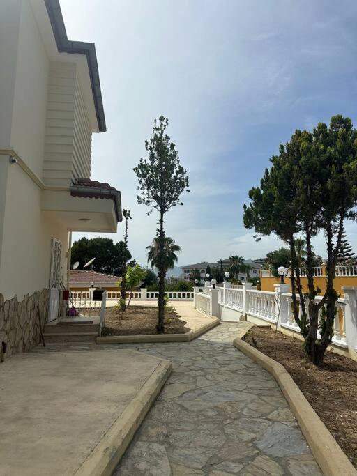 Villa Gold Da Oezel Havuzlu Muhtesem